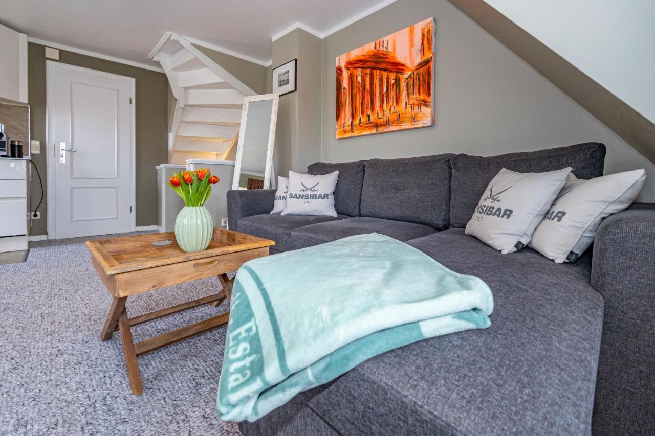 Gemuetliche Wohnung Unter Reet Mit Pool Und Sauna In Кайтум Екстериор снимка
