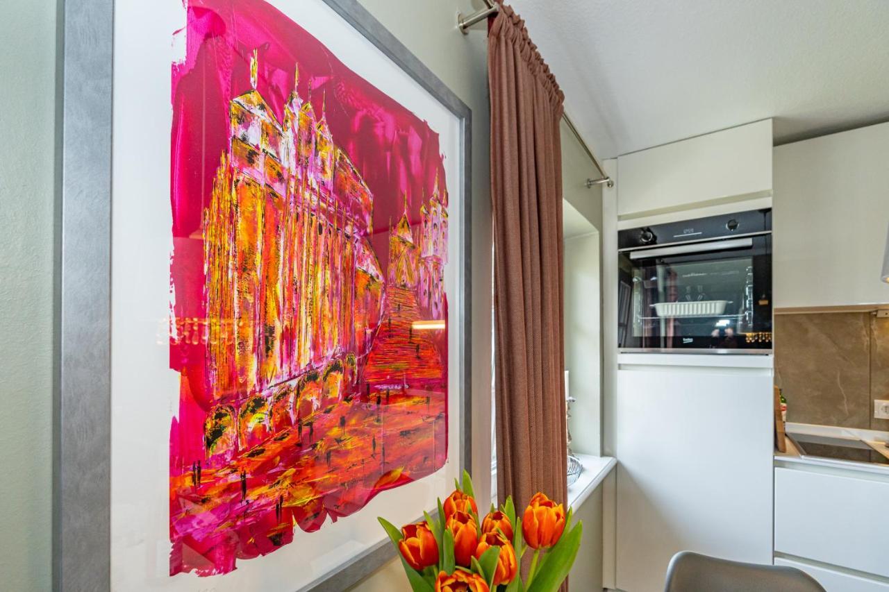 Gemuetliche Wohnung Unter Reet Mit Pool Und Sauna In Кайтум Екстериор снимка
